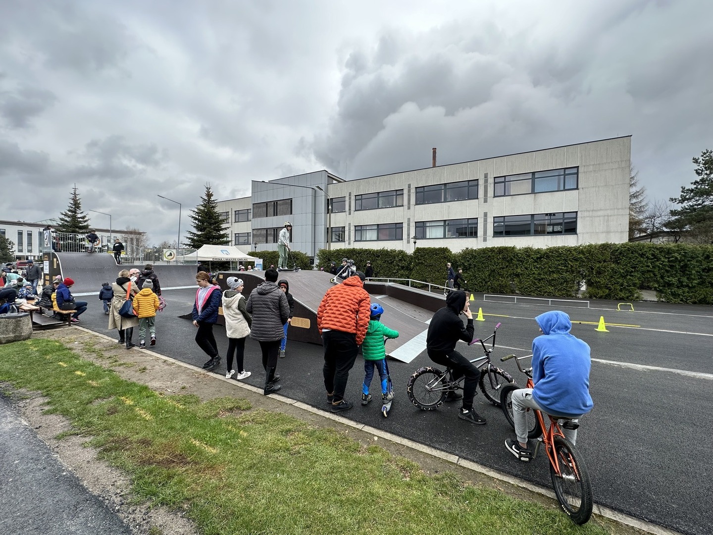 skytepark.jpg [2048x1536]