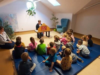 Książka najlepszym przyjacielem – zajęcia z teatrzykiem Kamishibai w bibliotece