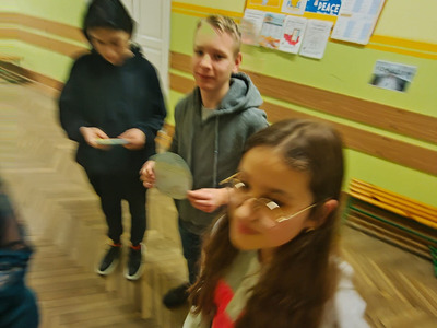 uczniowie podczas zajęć