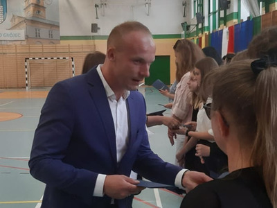 uczniowie podczas zajęć