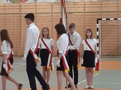 uczniowie podczas zajęć