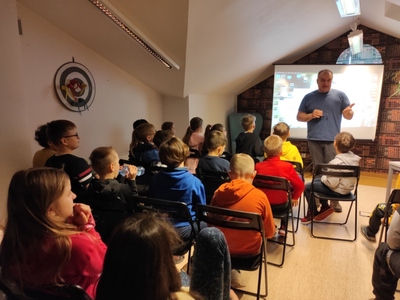 uczniowie podczas spotkania