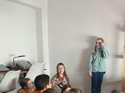 Uczniowie podczas zajęć