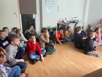 Uczniowie podczas zajęć