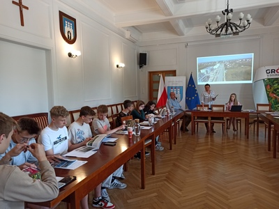 uczniowie podczas zajęć