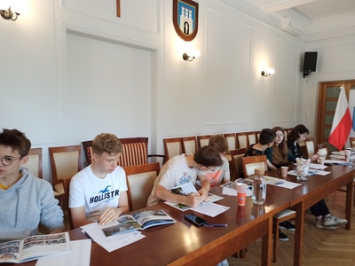 uczniowie podczas zajęć