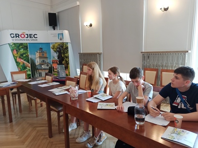 uczniowie podczas zajęć