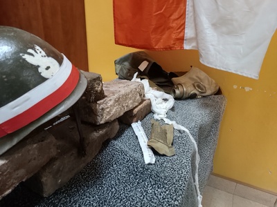 uczniowie podczas pracy