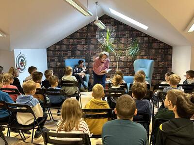 uczniowie podczas zajęć