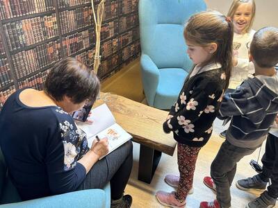 uczniowie podczas zajęć