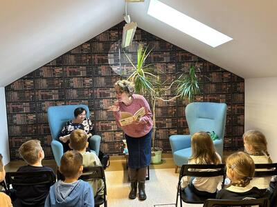 uczniowie podczas zajęć