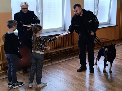 Uczniowie podczas zajęć 