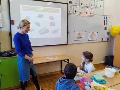 "Zdrowy i kolorowy Lunch Box do szkoły" w klasie 1a