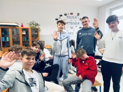 uczniowie podczas warsztatów
