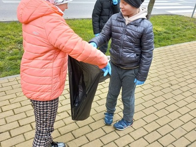 uczniowie podczas zajęć