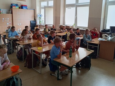 Uczniowie podczas zajęć 