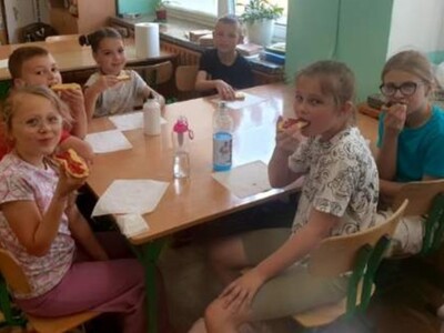 Uczniowie podczas zajęć 