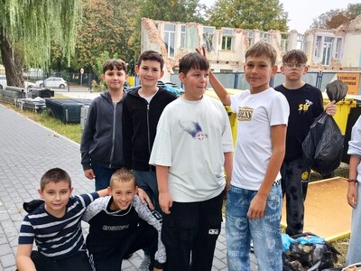 uczniowie podczas zajęć