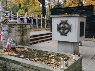 uczniowie na wycieczce