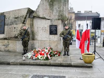 uczniowie podczas obchodów