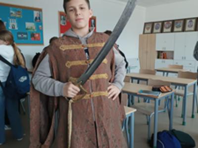 uczniowie podczas zajęć
