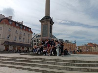 uczniowie podczas wycieczki