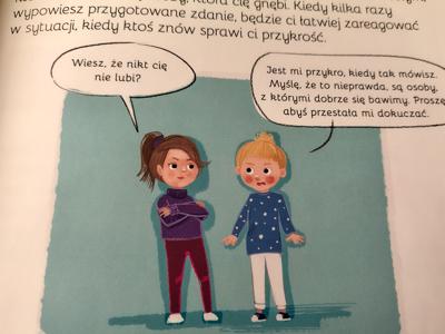 uczniowie podczas zabawy