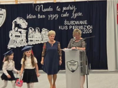 uczniowie podczas zajęć