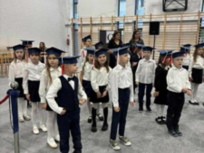 uczniowie podczas zajęć