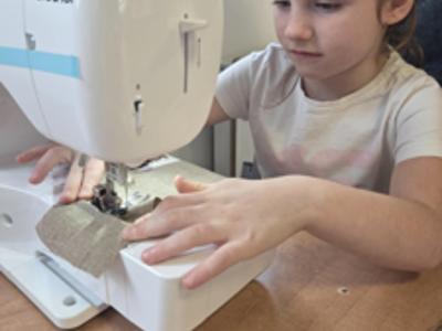 uczniowie podczas zabawy