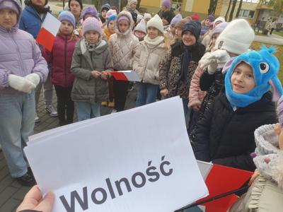 uczniowie na wycieczce