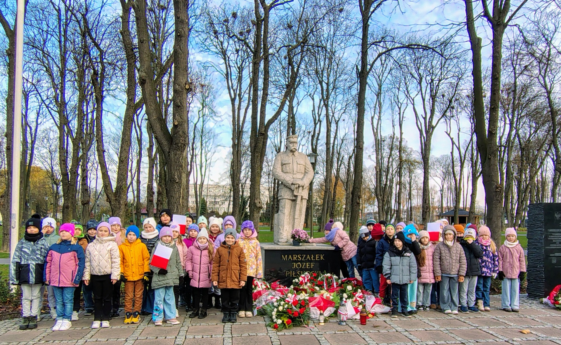 uczniowie na wycieczce