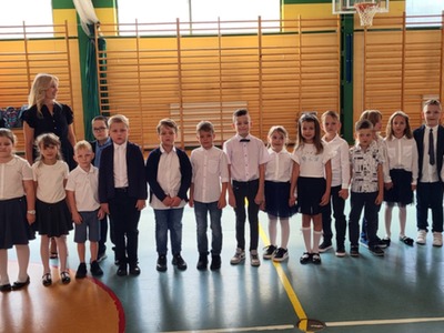 klasa 1e, wychowawczyni pani Paulina Dąbrowska (pod nieobecność opieka pani Teresa Dulemba)