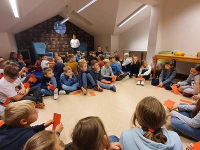 Wizyta w bibliotece publicznej