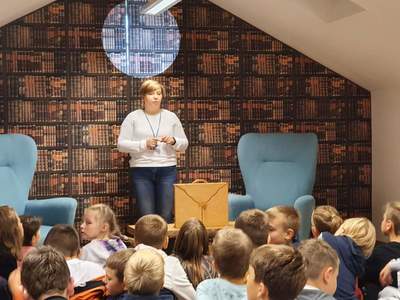 Wizyta w bibliotece publicznej