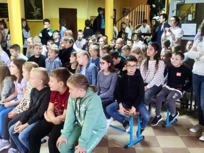 29 września nasza szkoła przyłączyła się do ogólnopolskiej akcji - Narodowe Czytanie. 