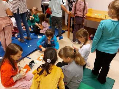 Klasa 2b i 2d odwiedziła Miejsko-Gminną Bibliotekę Publiczną w Grójcu