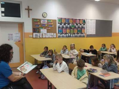 czytanie książek przez rodziców