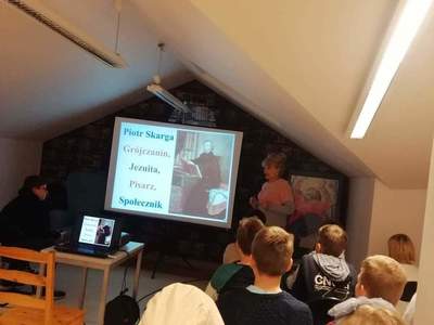 Za nami cykl zajęć w Miejsko-Gminna Biblioteka Publiczna im W. S. Laskowskiego w Grójcu poświęconych postaci grójczanina ks. Piotra Skargi. 