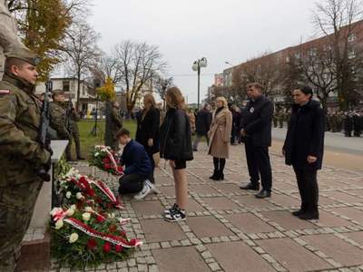 Dwójkowa społeczność jest zawsze aktywnie zaangażowana we wszelkie lokalne wydarzenia.