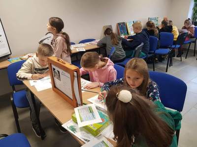 Klasa IIIc odwiedziła Bibliotekę Pedagogiczną w Grójcu