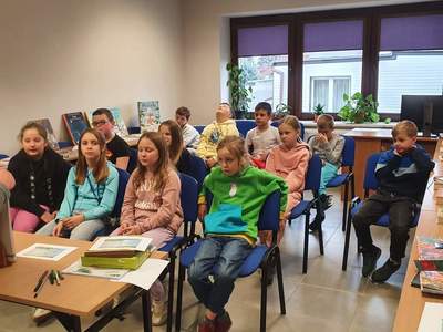 Klasa IIIc odwiedziła Bibliotekę Pedagogiczną w Grójcu