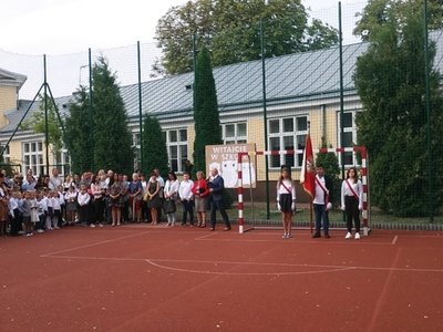 Uroczyste rozpoczęcie roku  szkolnego 