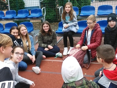 Odpoczynek na boisku 