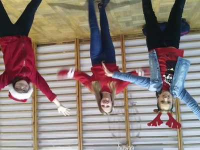 Zabawa na sali gimnastycznej 