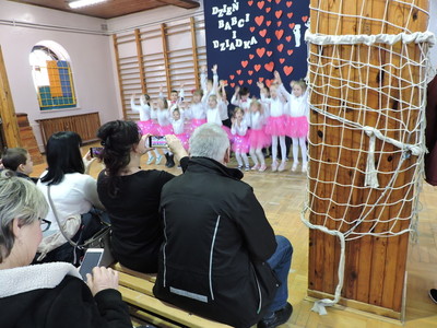 Przedstawienie na dzień babci i dziadka