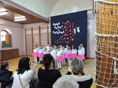 Przedstawienie na dzień babci i dziadka 