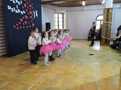 Przedstawienie na dzień babci i dziadka 