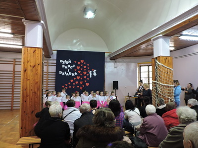 Przedstawienie na dzień babci i dziadka 