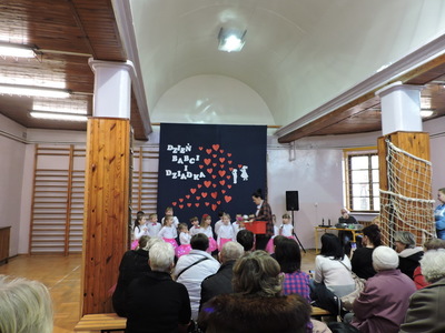 Przedstawienie na dzień babci i dziadka 